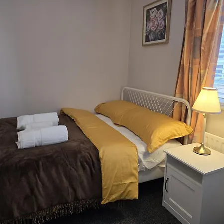 Dreams And Homes In Dublin- Entire *