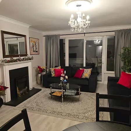 Dreams And Homes In Dublin- Entire Holiday home