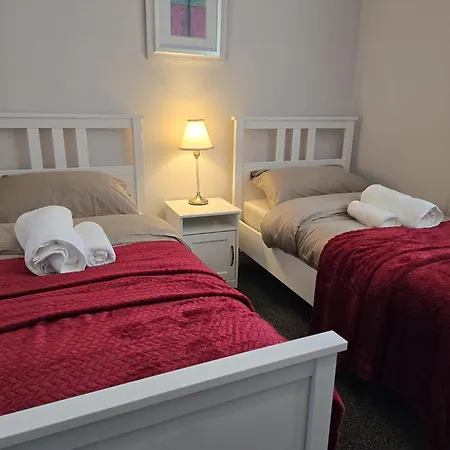 Dreams And Homes In Dublin- Entire Hartstown