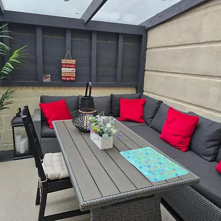 Dreams And Homes In Dublin- Entire * Hartstown